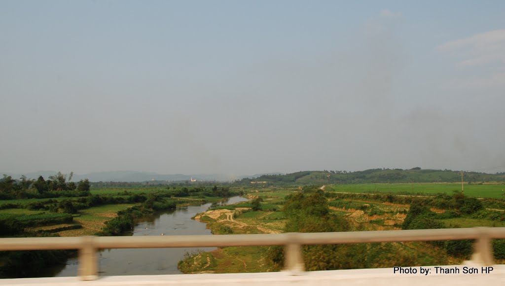 Phong cảnh huyện Hương Khê, Hà Tĩnh by Nguyễn Thanh Sơn