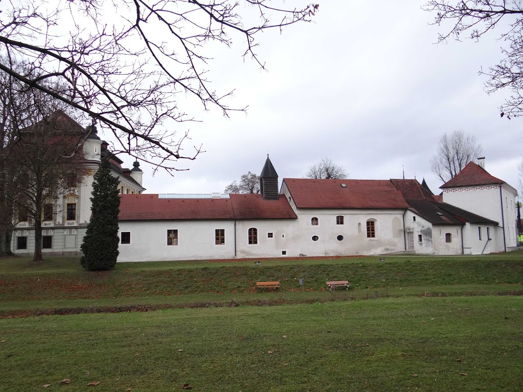 Schloss Traun 2012 by 192mscbert