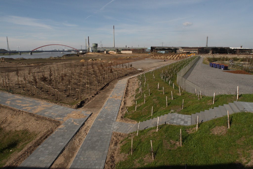 Eisenbahnbrücke Hochfeld by ollicure