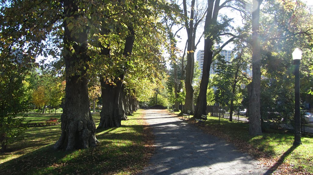 NS, Halifax, autumn colors in Public Gardens by kh21