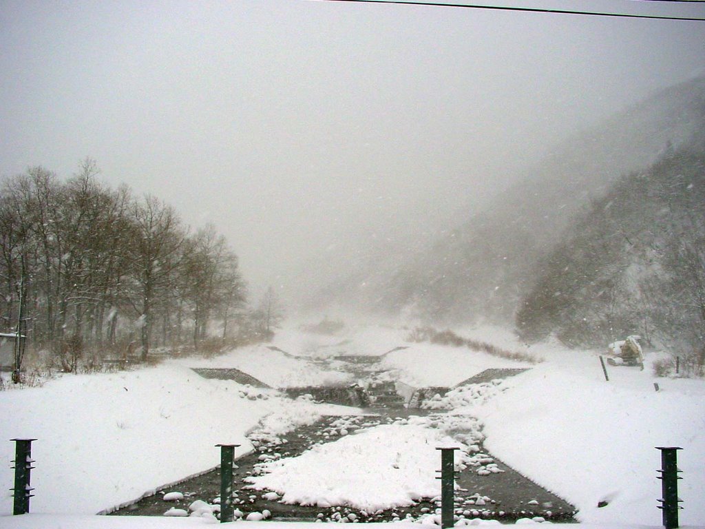 NAKAARASAWA in Ginzan-daira 銀山平中荒沢 by 7l1ksv