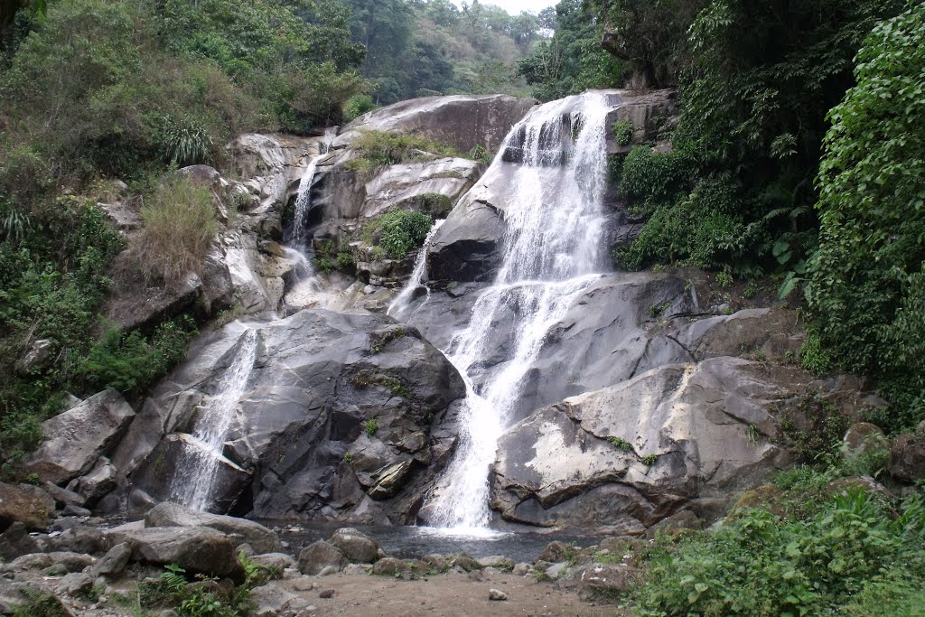 Cascada de la Sirena, Cacahoatán, Chiapas by Gabriel Mtz. Salvador