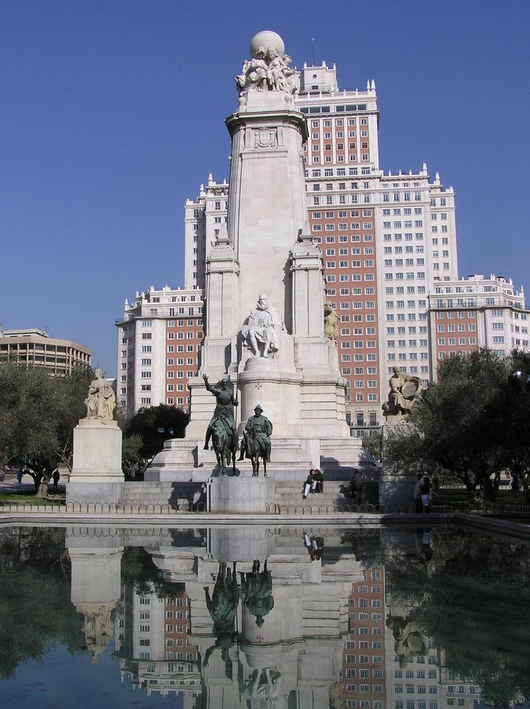 Madrid Plaza de Espana by NevenJ