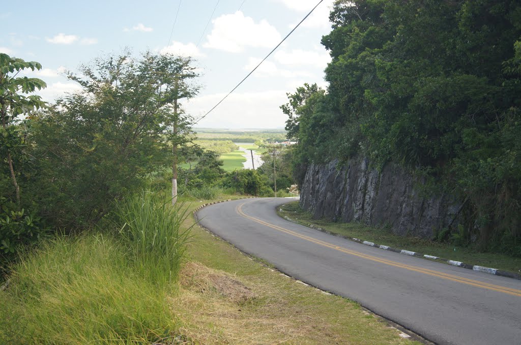 Estrada de Icapara - Iguape - SP by andre pimentel