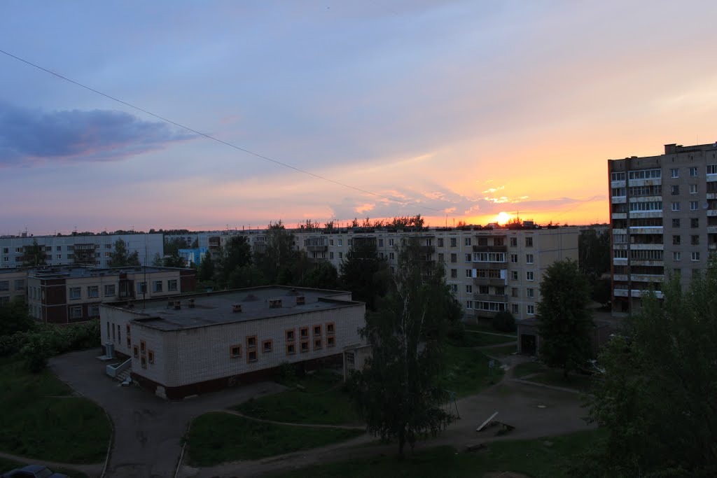 Великие Луки, Закат, 09.06.2012 by Anatoly Sukhanov