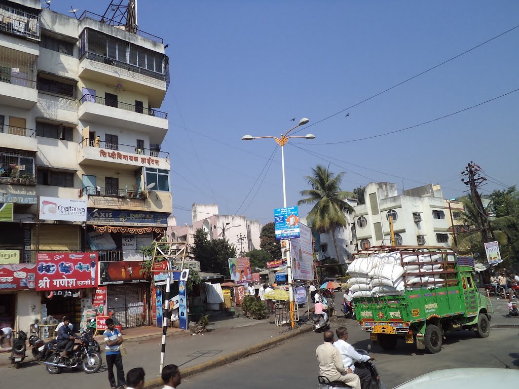 K K Market Road Crossing, Pune by sban1998