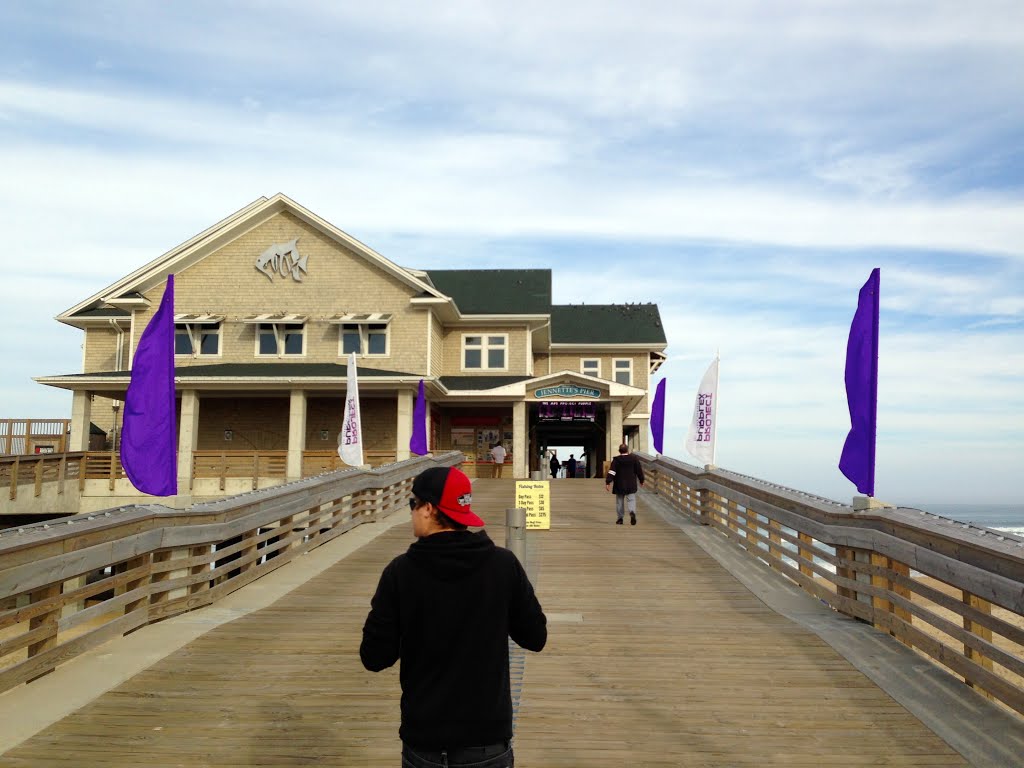 Jenette's Pier, Nags Head, North Carolina Outer Banks by DoctorBob