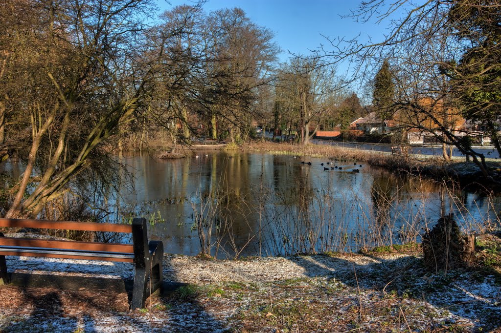 Old Rd Melton by Oddlegs