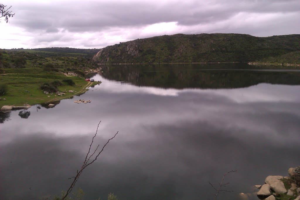 Aguas del rio Alagón. by o rey do café