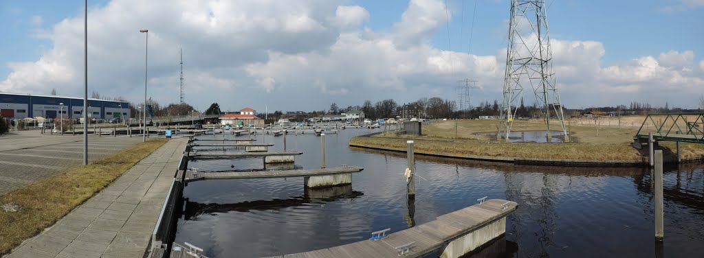 Marina Poelgeest, Oegstgeest, The Netherlands by Hans33