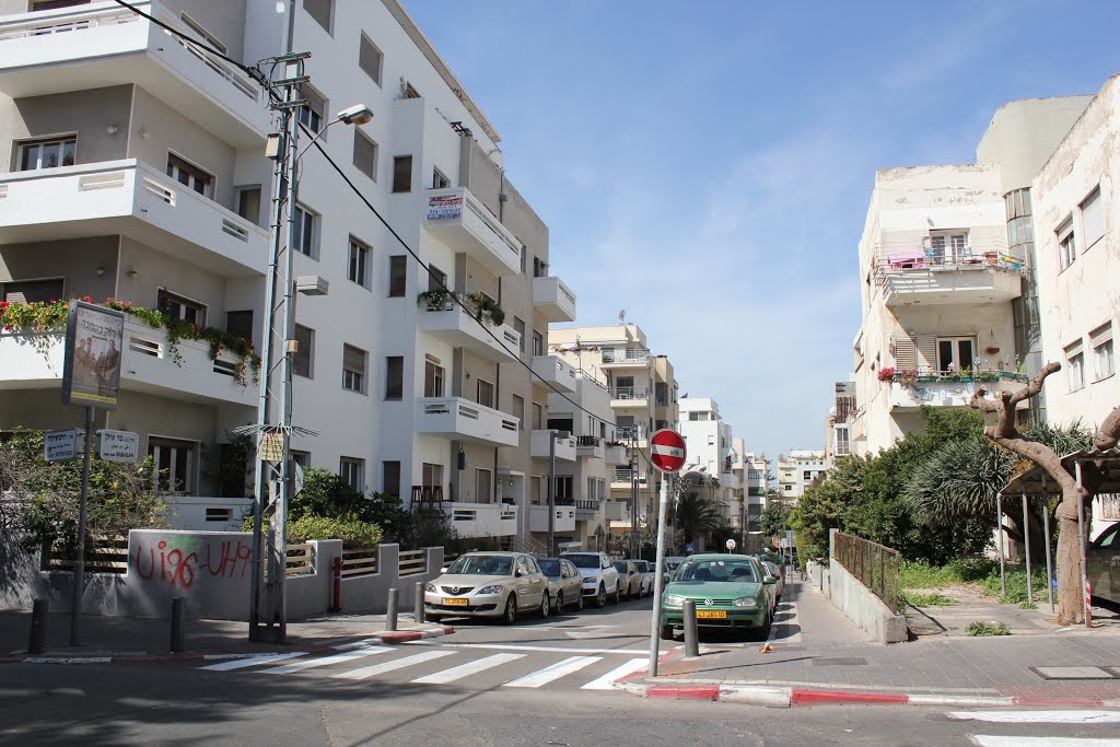 Bauhaus style street in Tel Aviv by Genet