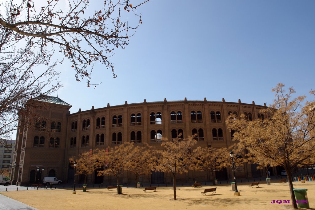 Plaza de toros-Vista exterior by quijancho