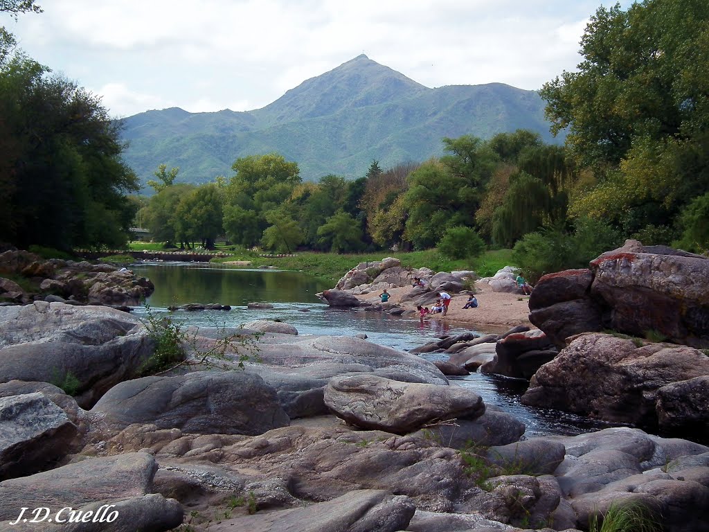 Río Cosquín y Cerro Pan de Azúcar - Córdoba by JDCuello