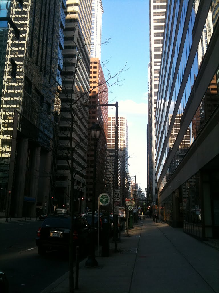 Market St., looking towards City Hall by forzared101