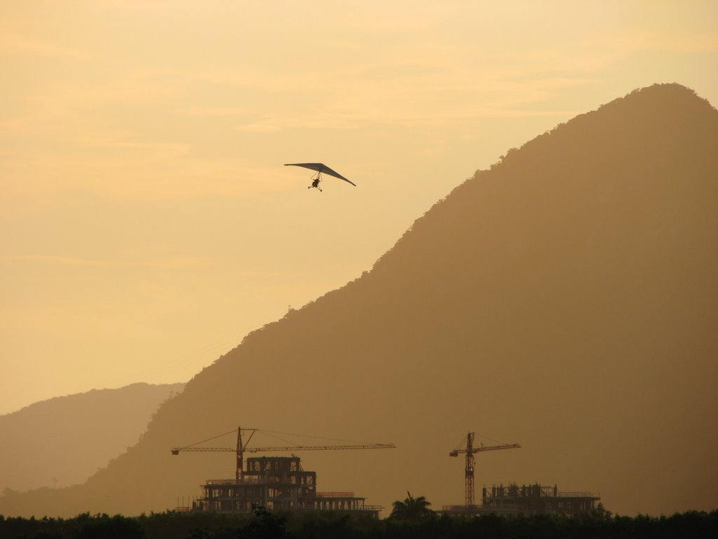 Aeroporto de Jacarepaguá (FG) by Felipe Ghisi