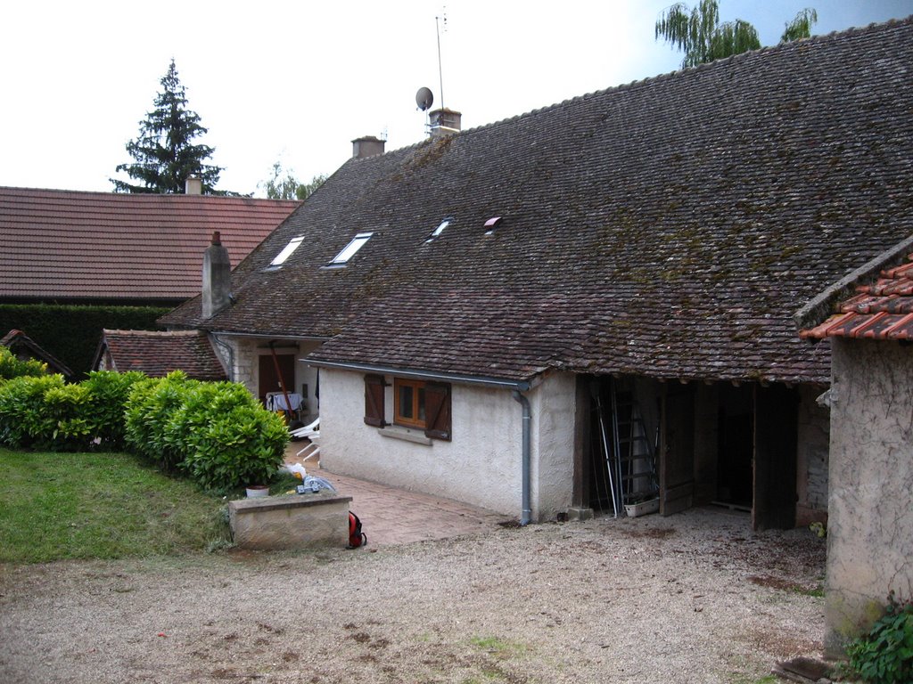 Maison à Ouroux-sur-Saône by saturnpro17