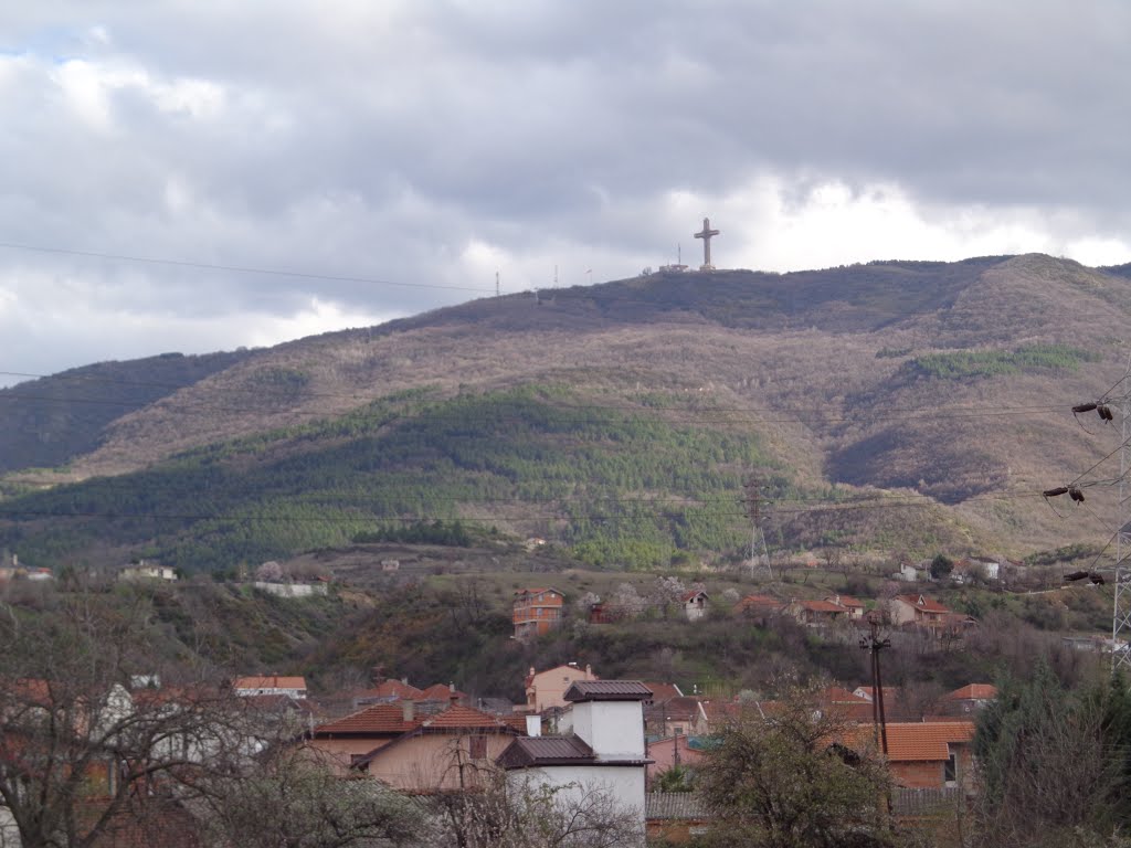 Скопје, Р. Македонија | Skopje, R. of Macedonia 01.04.2013 ( Поглед од нас. Хром кон Милениумскиот Крст на Водно ) by METOKARA