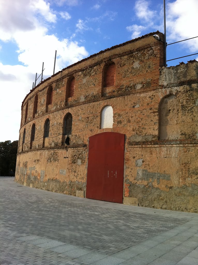 Plaza de Toros de Cuéllar, Provincia de Segovia by Evelyn Gilmond