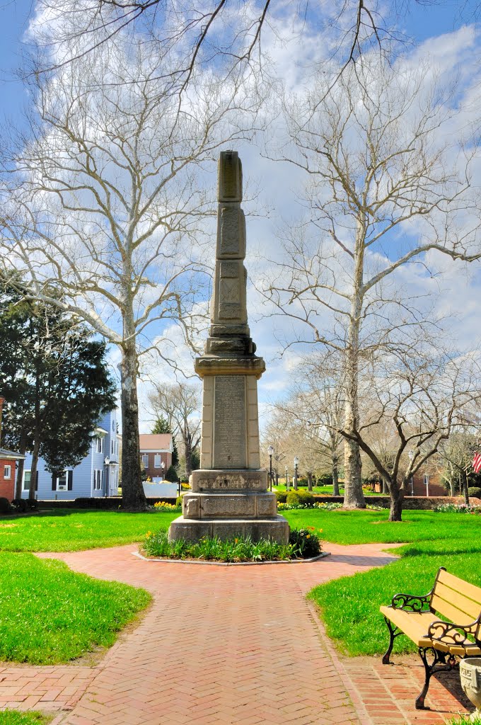 VIRGINIA: GLOUCESTER: Confederate Monument (1889), Court Circle on Main Street by Douglas W. Reynolds, Jr.