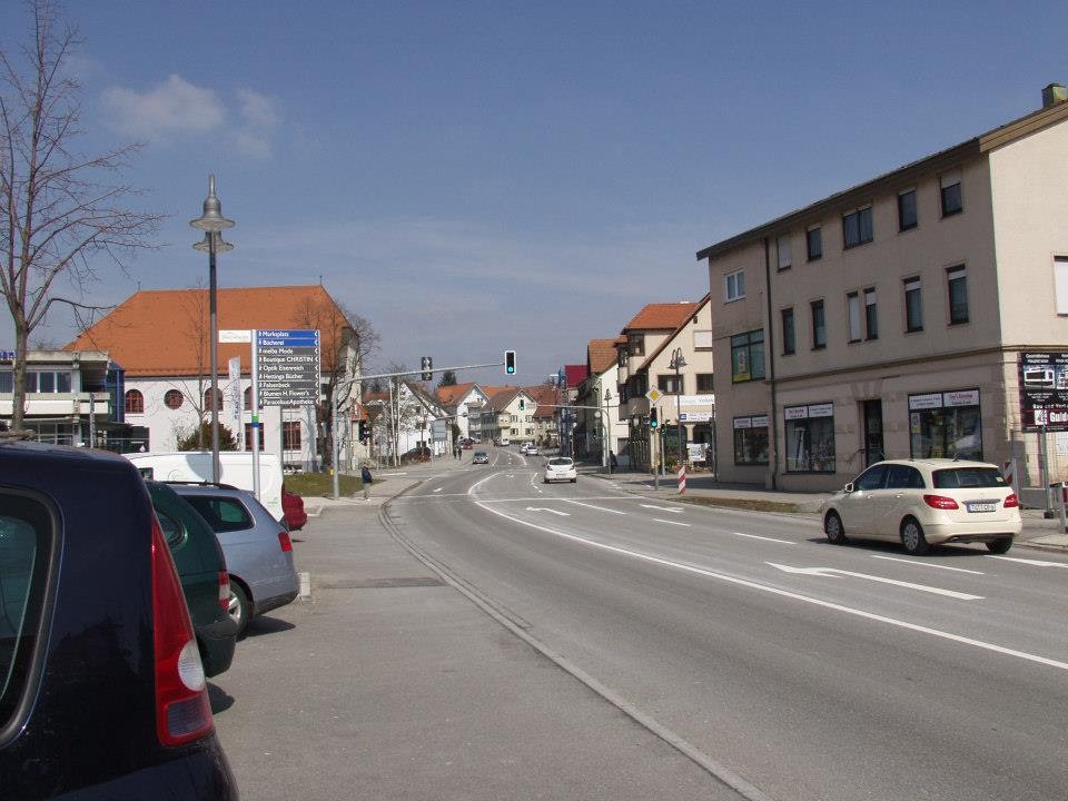 Hauptstrasse beim Markplatz by urmele