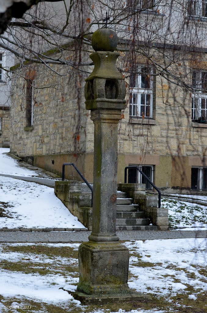 ÚSTÍ nad Orlicí - Pranýř (Boží muka ) v zahradách gymnázia / Pillory (Calvary) in school gardens by votoja - CZ