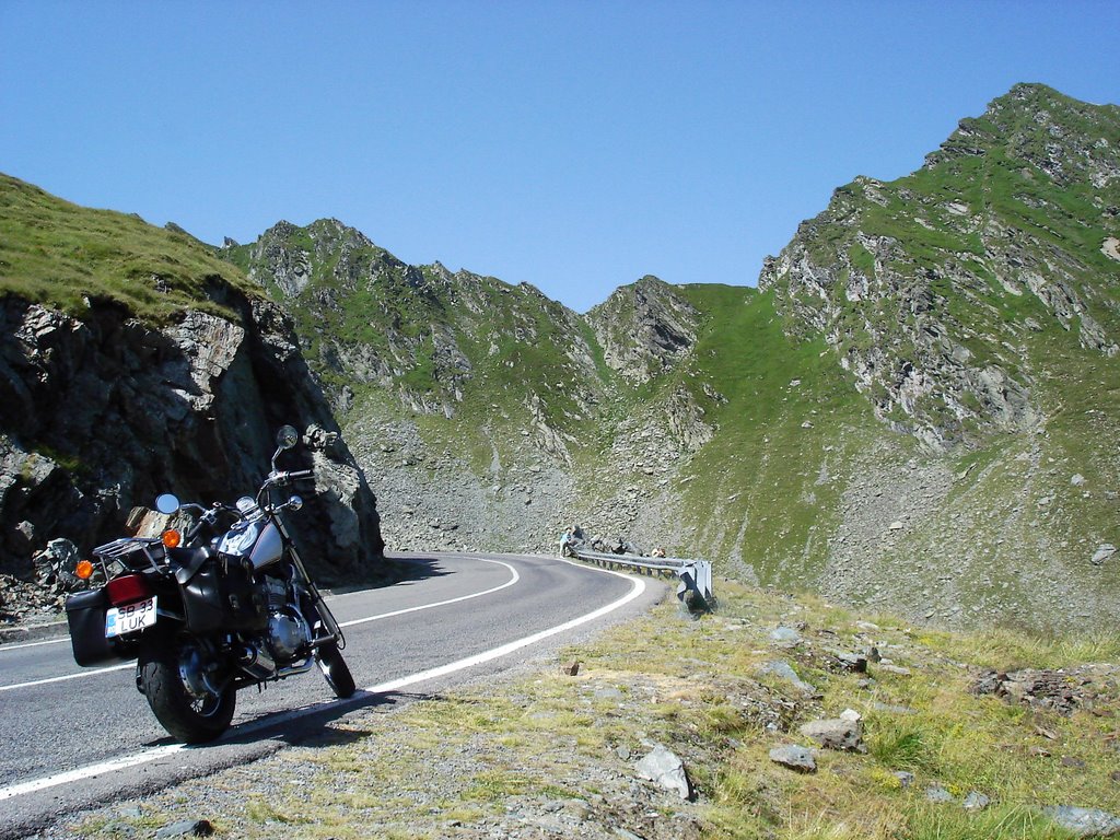 Transfagarasanul by Mihai Bikeru'