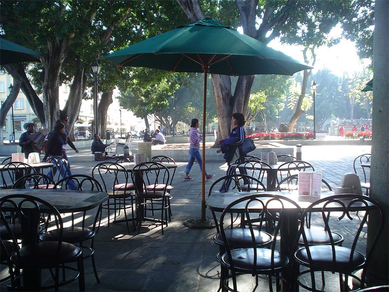 La Cafetería, en el Zócalo de Oaxaca. by EvaHerber