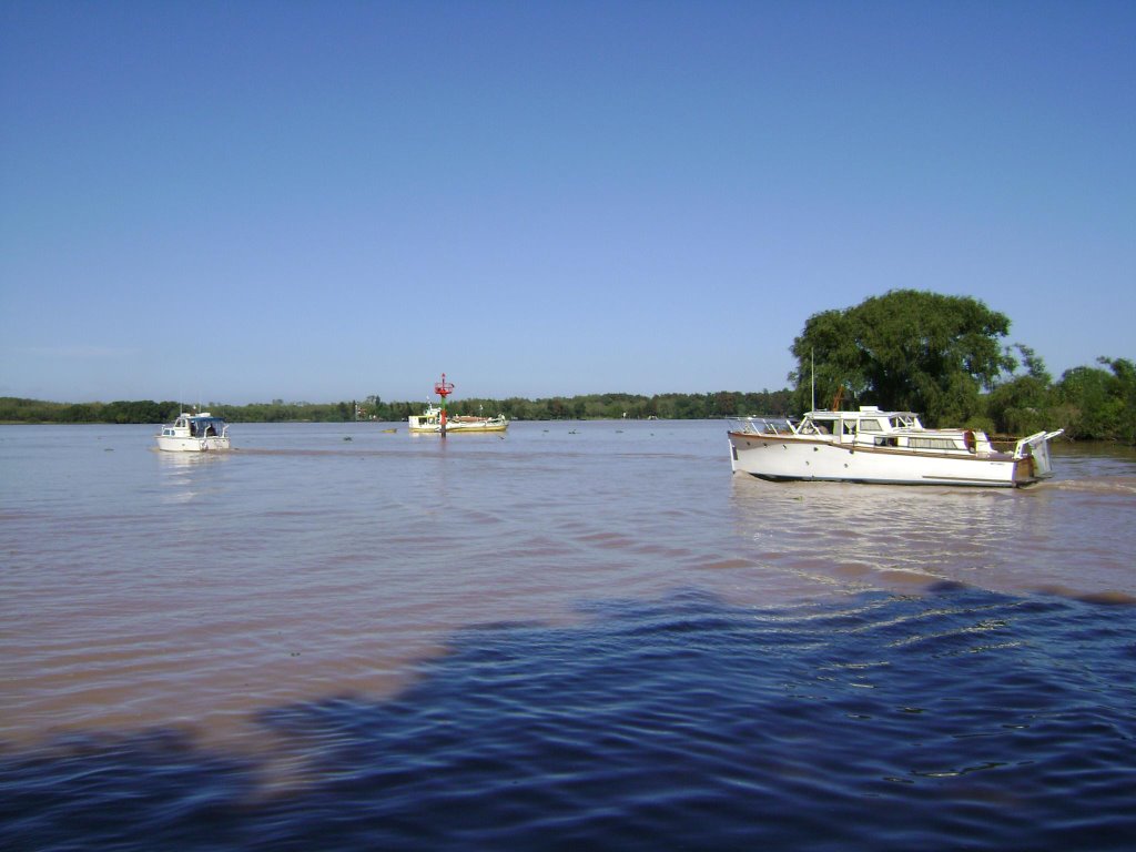 Río Paraná de Las Palmas by theorc