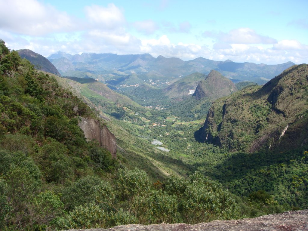 Vista da Pedra do Queijo by Marcus Nadruz