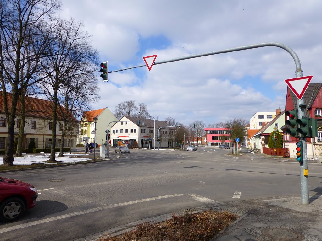 Hennigsdorf im April 2013 by mganzer