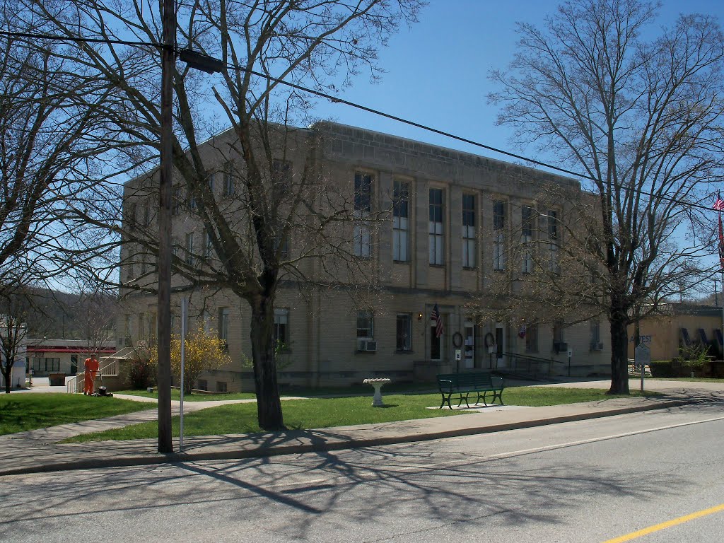 Madison County Courthouse by Sheps