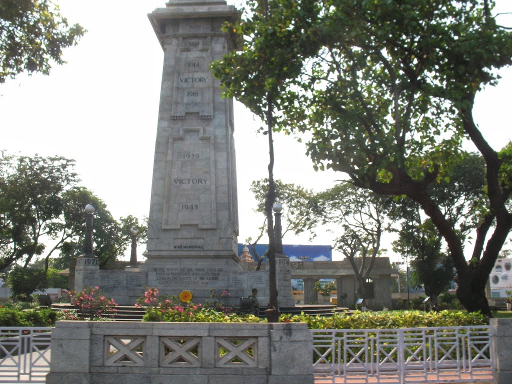 Chennai, Victory War Memorial by bodorgabor