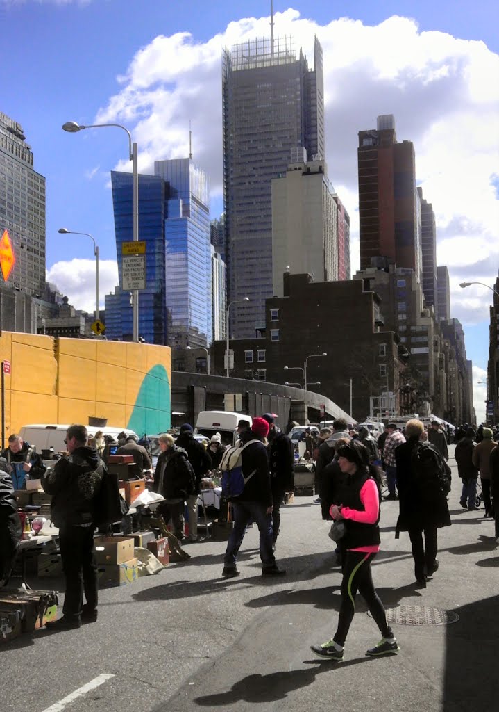 Hell's Kitchen Flea Market, New York NY by Joe Zlomek