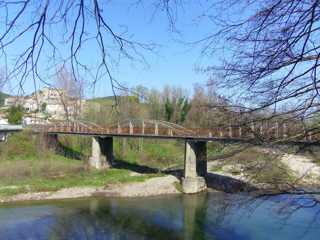 Passerelle sur le Gardon, les Salles-du-Gardon by davidgard