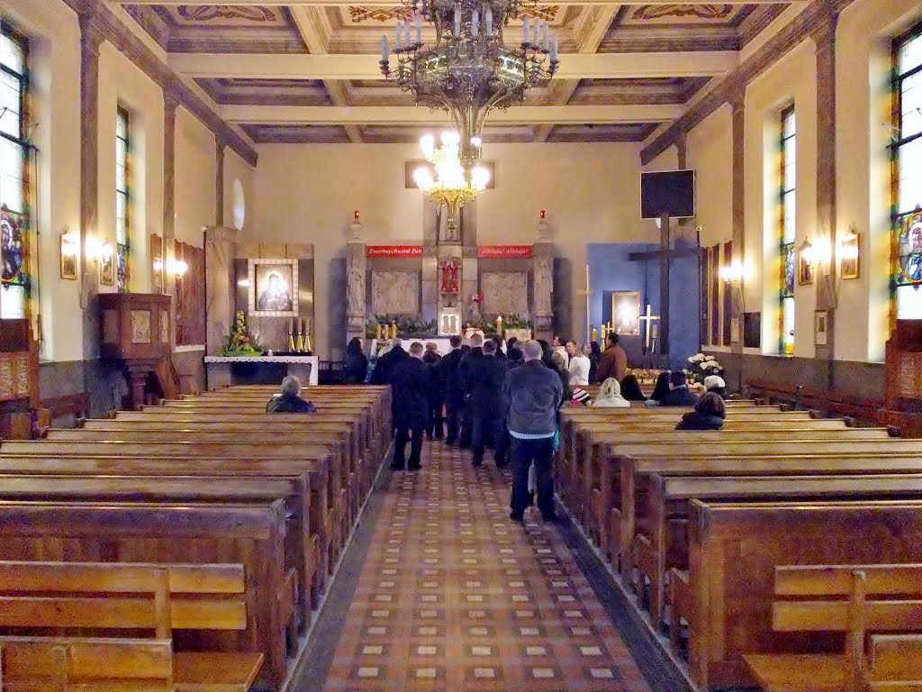 Kraków-Płaszów - The Parish Church of the Sacred Heart of Jesus by wuhazet