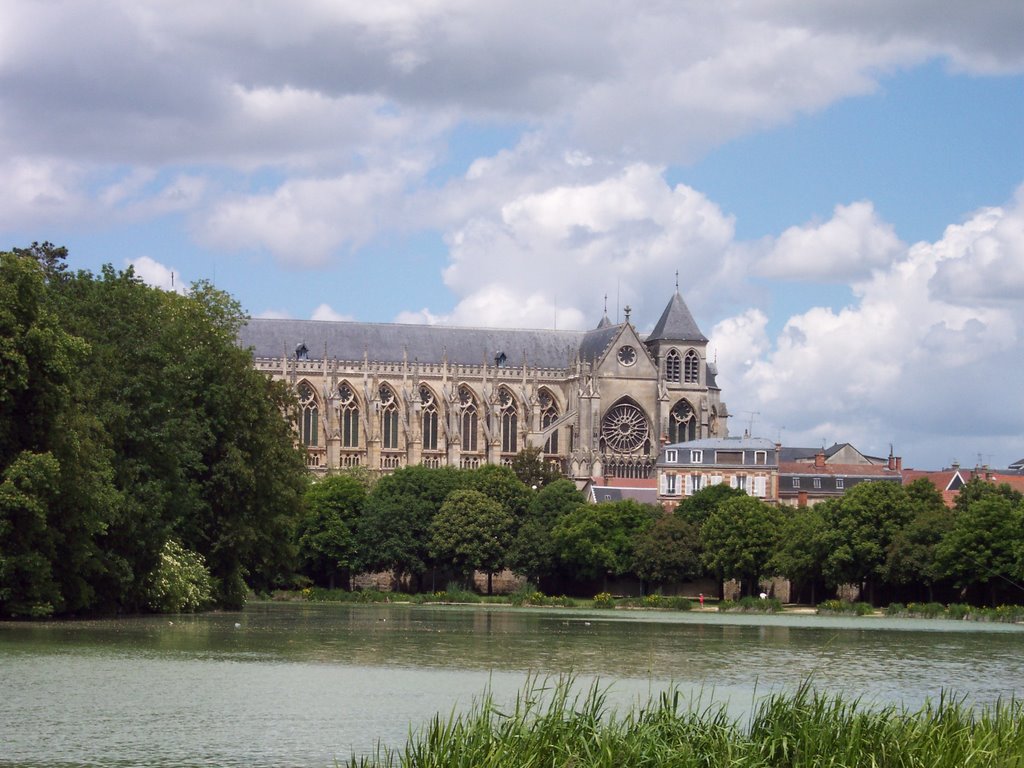 Cathédrale de Châlons-en-Champagne by TitTornade