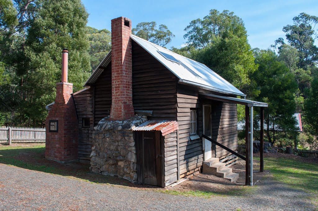 Kurth Kiln cottage by bob.schorer