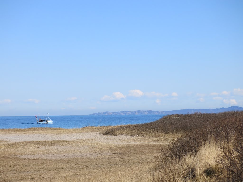 Fishing boat returning to Gilleleje by SorenT67