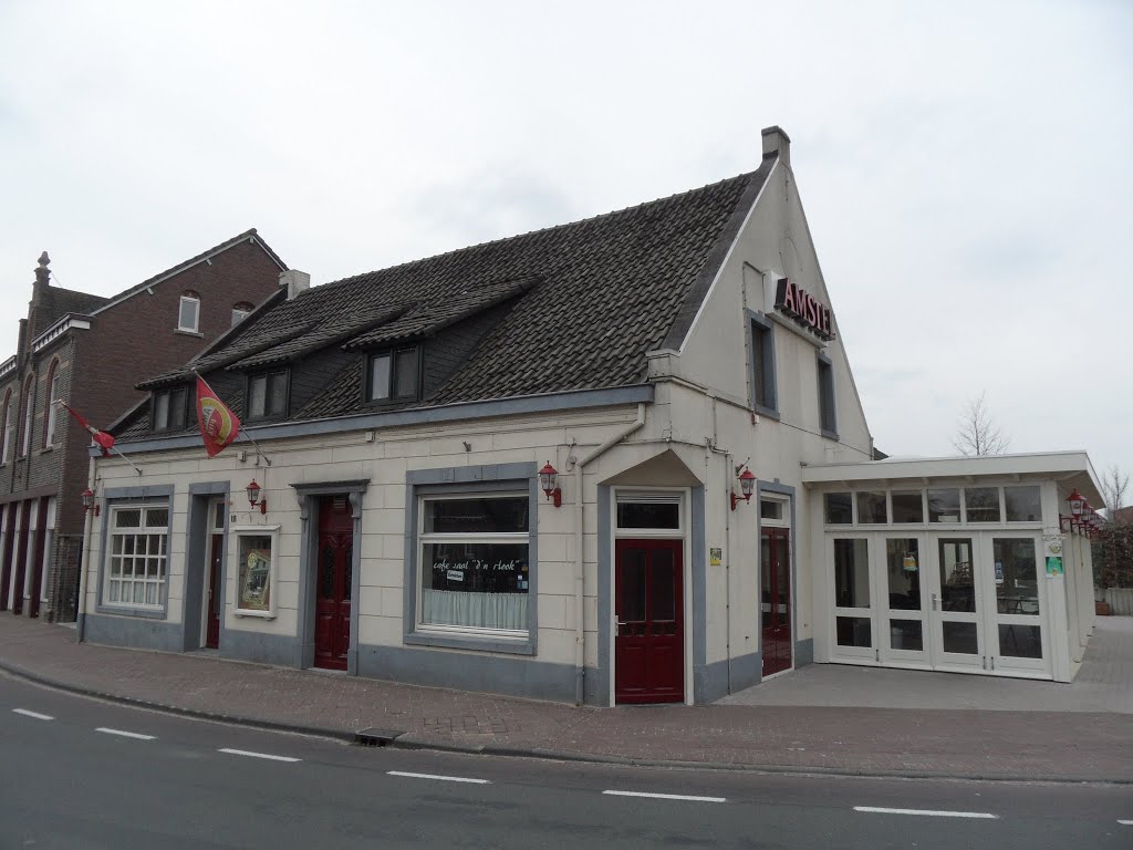 NL - Lottum - Markt (Café zaal d'n Hook) by Danny Danckaert