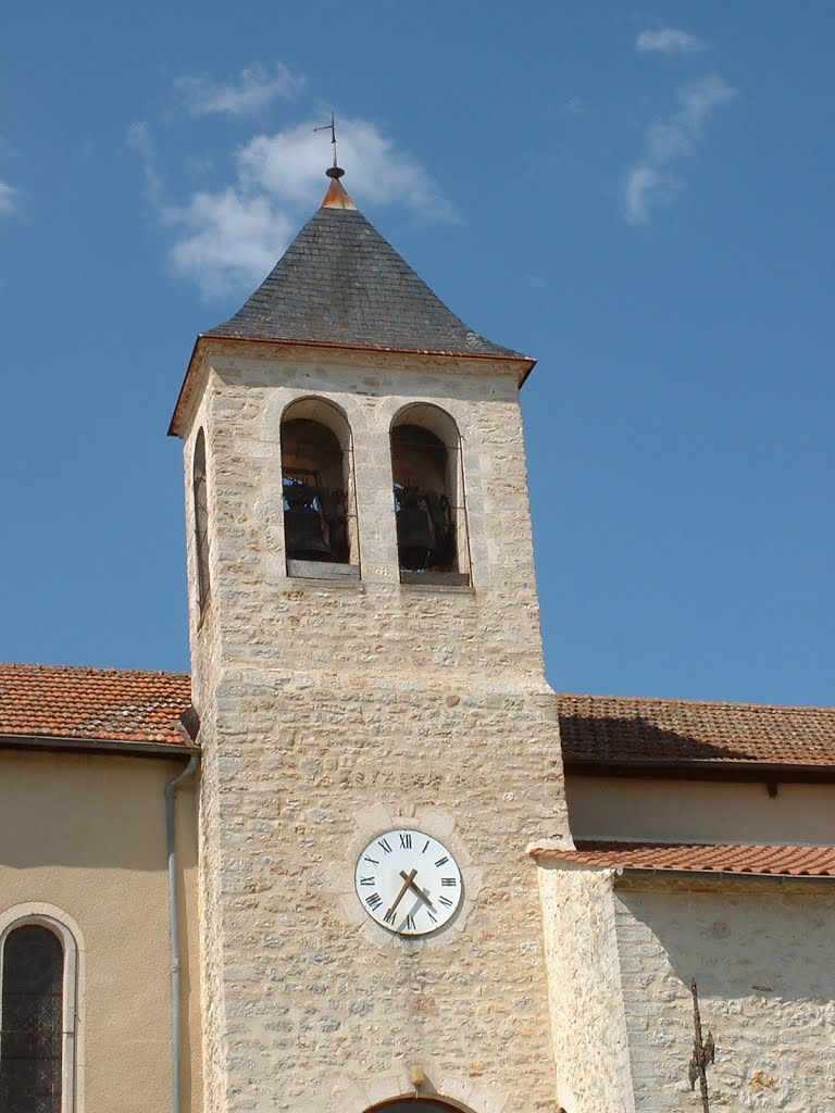 Eglise de Lamagdelaine by Yann LESELLIER