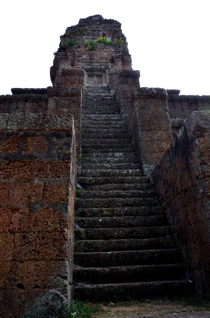 Baksei Chamkrong West Stairway by Haggs