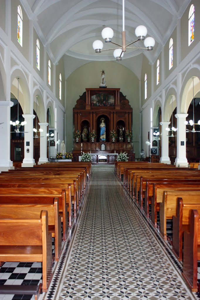 Iglesia Catolica de Lares by Enrodri