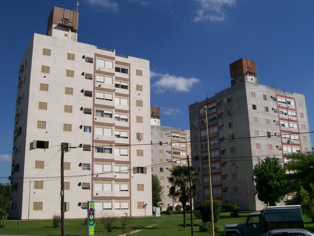 Barrio Empleados de Comercio - Azul - Argentina by El Ciri