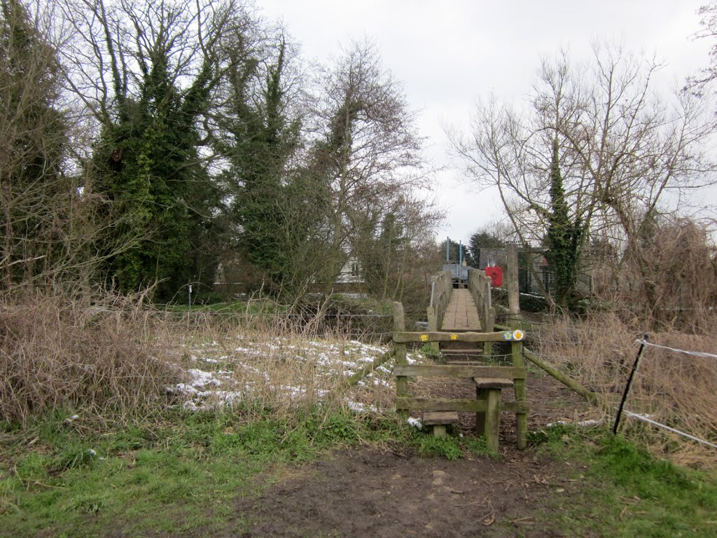 Stour Valley Path, Stratford St Mary by Maarten Sepp