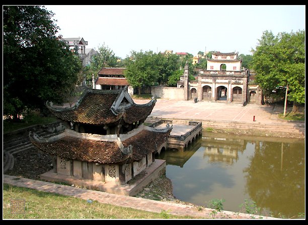 Phù Đổng temple by Chitto