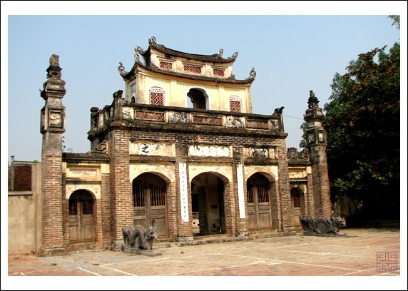 Gate of Phù Đổng temple - Gia Lâm - Hà Nội by Chitto