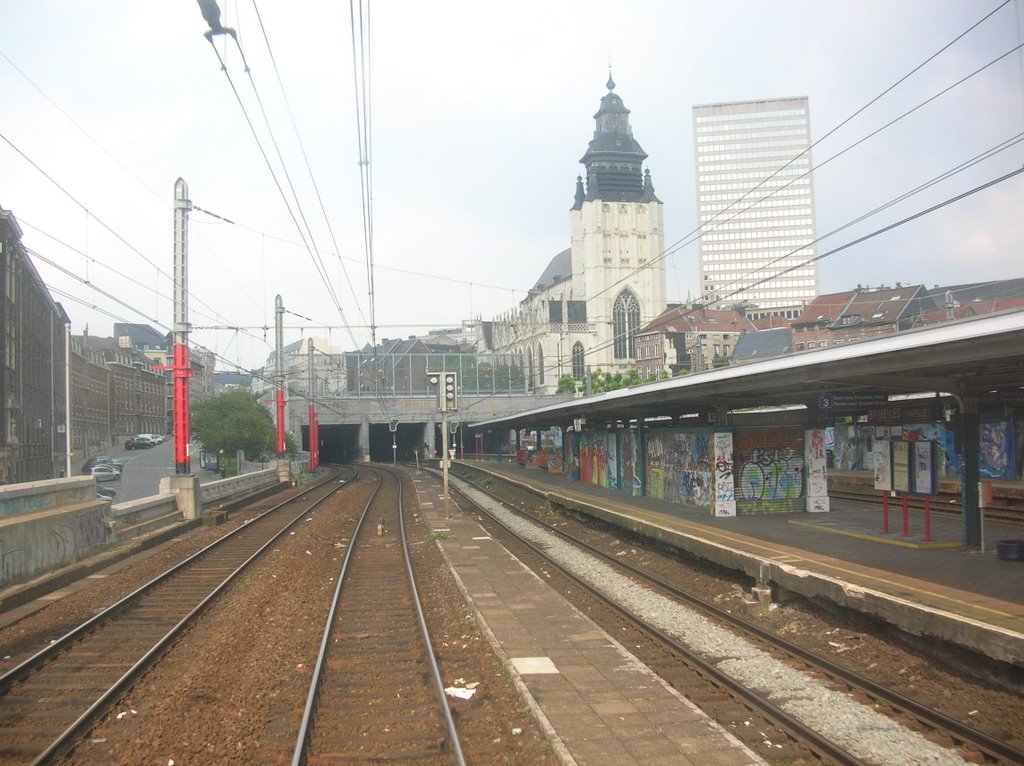 Gare de Bruxelles Chapelle by Pascal Olyff