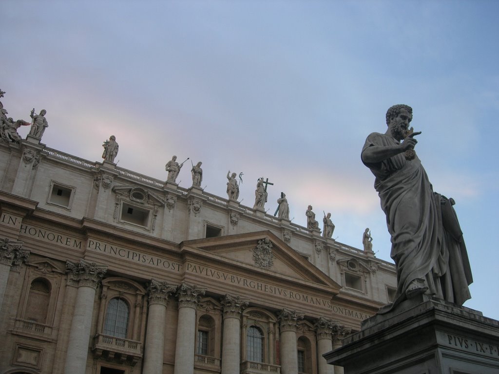 Basilica san pietro by Rafael Noe