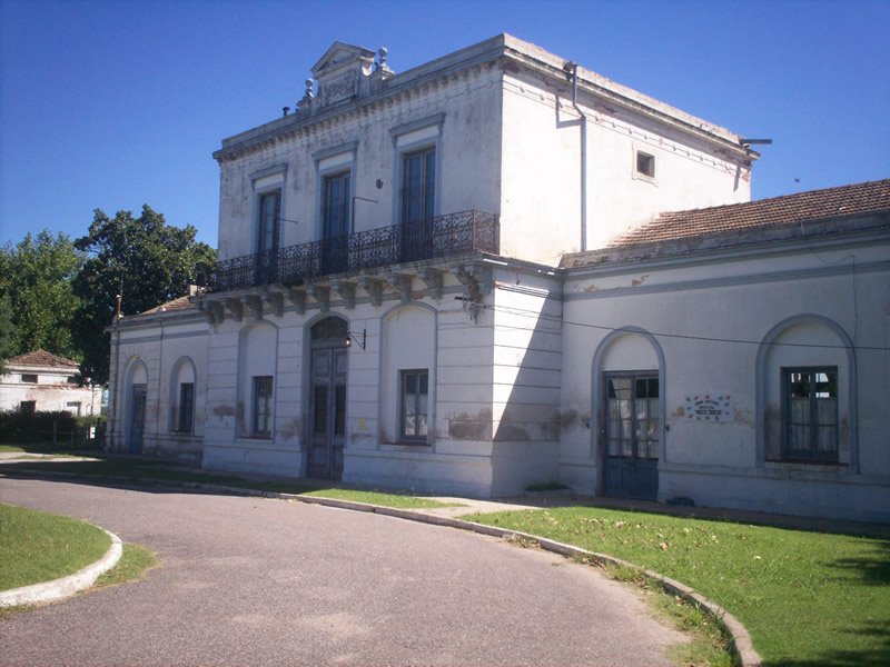 Estacion de Tren San Antonio 2 by Juan Elias Griguelo