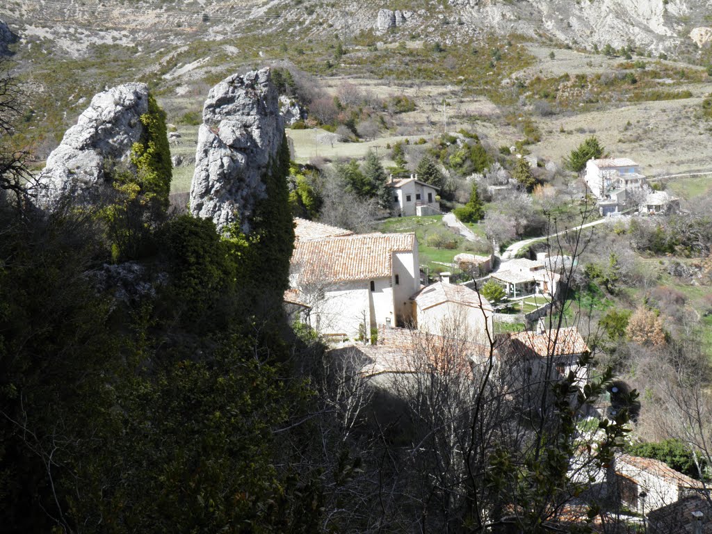 Village de Rougon by Charbela